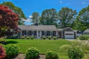 Swing Set Plunge pool and large yard await - Cotuit