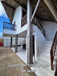 Casa na praia com vista para o mar