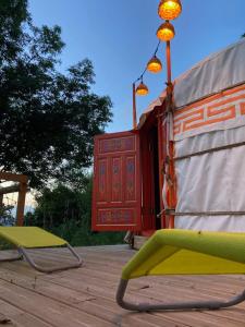 Tentes de luxe La Yourte de la Mariotte : photos des chambres