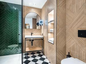 Doubletree By Hilton Nice Centre Iconic