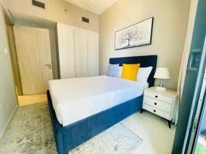 Pool View One Bed Room Business Bay