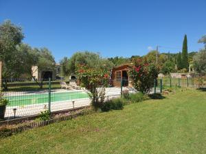 Appartements Gite et piscine l-ecrin aux oliviers en Cevennes : photos des chambres