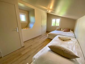 Maisons de vacances Maison pour 12p, piscine a debordement chauffee d-avril a octobre inclus : photos des chambres