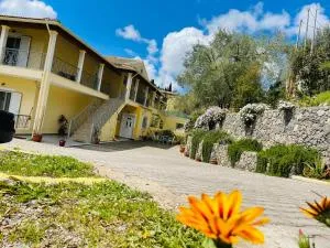 Fotis and Linda Apartment in Gouvia - Gouviá