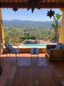 Villa avec piscine, location à la semaine