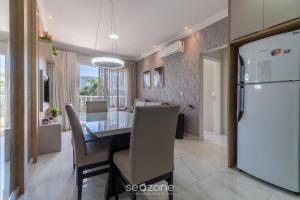 Apt 2Q Moderno 80m da Praia de Mariscal IML0107