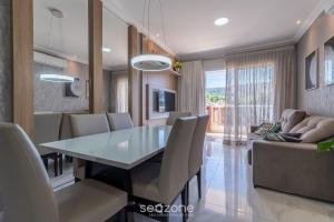 Apt 2Q Moderno 80m da Praia de Mariscal IML0107