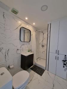 Moderno a 1 cuadra de Shopping y 4 Rambla