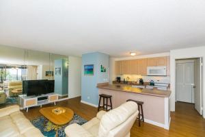 Discovery Bay 902 condo