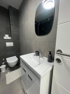 Star Apartments 2