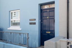 The Pennines - Close to town beach and shops
