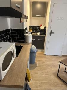 Appartements Studio very close to ligne 13 tram 5 Saint-Denis : photos des chambres
