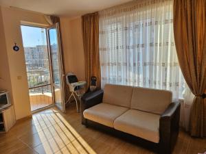 Apartments Anna on Saint Vlas