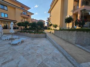 Apartments Anna on Saint Vlas