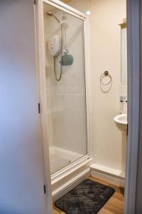 Wessex House - 2 Bed flat contractor stay