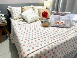 FLAT Praia Boa Viagem - Piscina no ROFTOP - Garagem & WIFI - REFORMADO - Ar condicionado - 24H CHECK IN - Shopping Recife - Enxoval Incluso