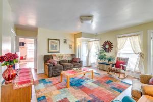 Lake Michigan Vacation Rental 1 Block to Marina!