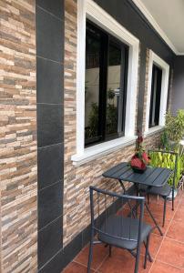 Spacious Modern 4BR Home with 24hr Security and Parking