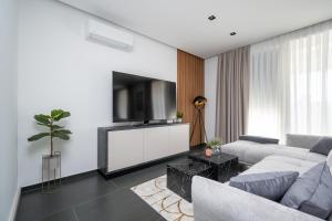 Family friendly house with a swimming pool Bibinje, Zadar - 23364