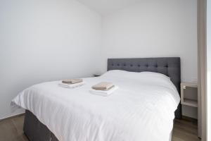 Family friendly house with a swimming pool Bibinje, Zadar - 23363