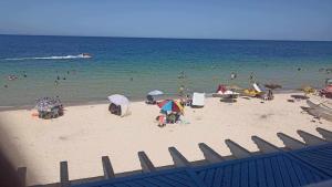 Pied dans lEau à Sousse méditerranéen