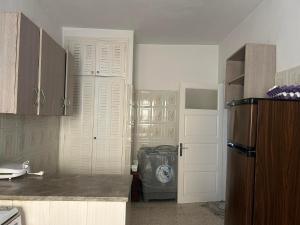 Pied dans lEau à Sousse méditerranéen