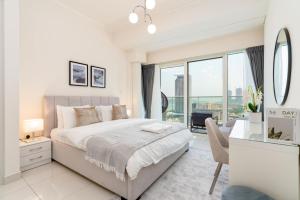 Gala Guests - Deluxe Marina View Apartments with Infinity Pool
