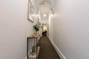 A Carlton Classic - Quaint Inner-City Getaway