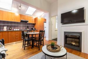 A Carlton Classic - Quaint Inner-City Getaway