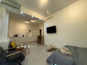 Quiet stylish studio