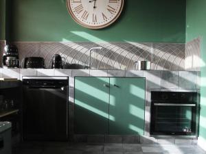 Gîte de charme avec spa, piscine intérieure et jardin clos près de Chinon - FR-1-381-553