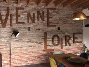 Gîte de charme avec spa, piscine intérieure et jardin clos près de Chinon - FR-1-381-553