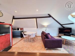 Appartements Appartement mansarde renove a Rambouillet, 2 chambres, tout inclus, proche chateau et gare. - FR-1-527-47 : photos des chambres