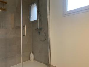 Appartements Appartement Neuf, 2 Pieces, Balcon, Parking, Proche Centre-Brides-les-Bains et Telecabine Olympe - FR-1-512-279 : photos des chambres