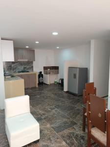 Cómodo Apartamento Con Balcón