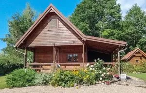 Gorgeous Home In Zalewo With Jacuzzi - Sąpy