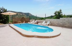 Gorgeous Home In Puertollano