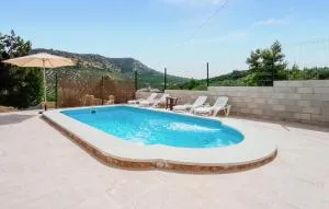 Gorgeous Home In Puertollano - Jaén