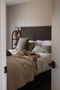 The Vineyard House - by Ghost Rock Wines