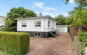 Cozy Home In Allinge With Wifi - Bådsted