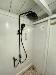 Shankara Orangutan Kelotok Cabin Houseboat