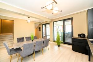 Aquarium Residence Penthouse 7