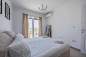 Charming and new Penthouse close to Mosta Dome by SF HOMES