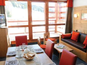 Stylish Stay Near Ski
