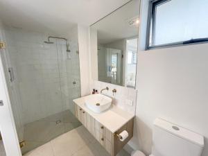 Beautifully Appointed - Sophisticated, Steps From the Sand