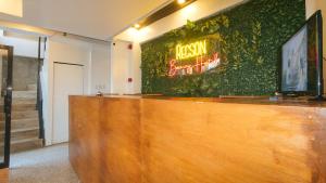 RedDoorz @ Recson Boracay Hostel