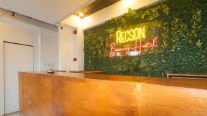 RedDoorz @ Recson Boracay Hostel