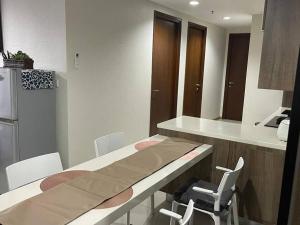 Spacious 3 BR Apt MTown Signature Gading Serpong