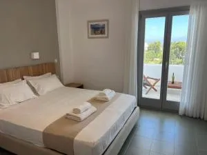 Kostas & Joanna Studios - Logaras