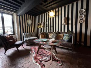 AU LIT ON DORT - Logis de Village